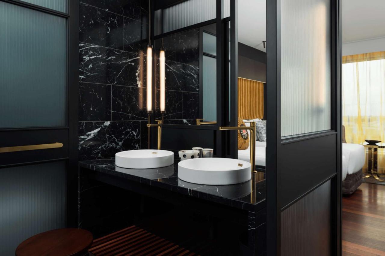 מלון Qt פרת'' מראה חיצוני תמונה Bathroom
