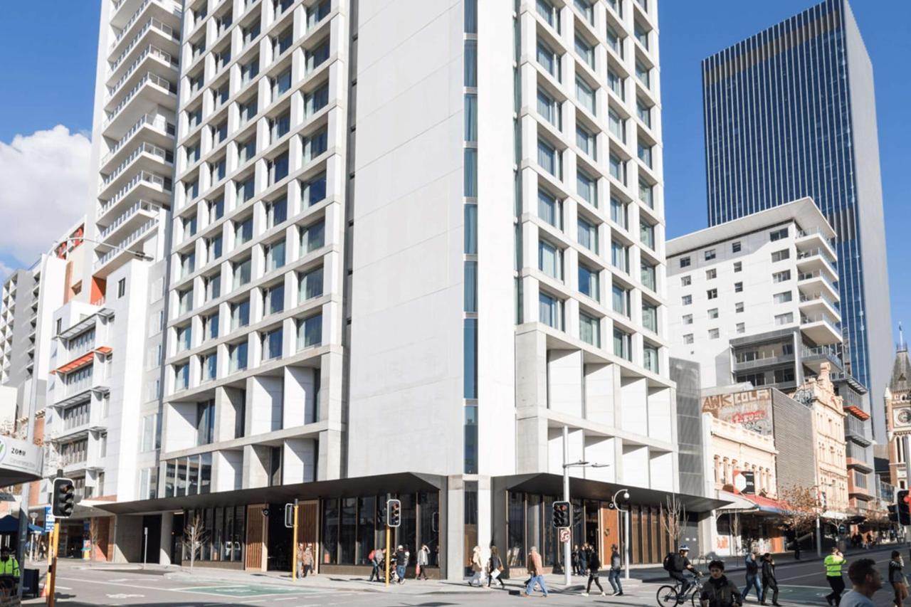 מלון Qt פרת'' מראה חיצוני תמונה The Standard Bank building in Johannesburg