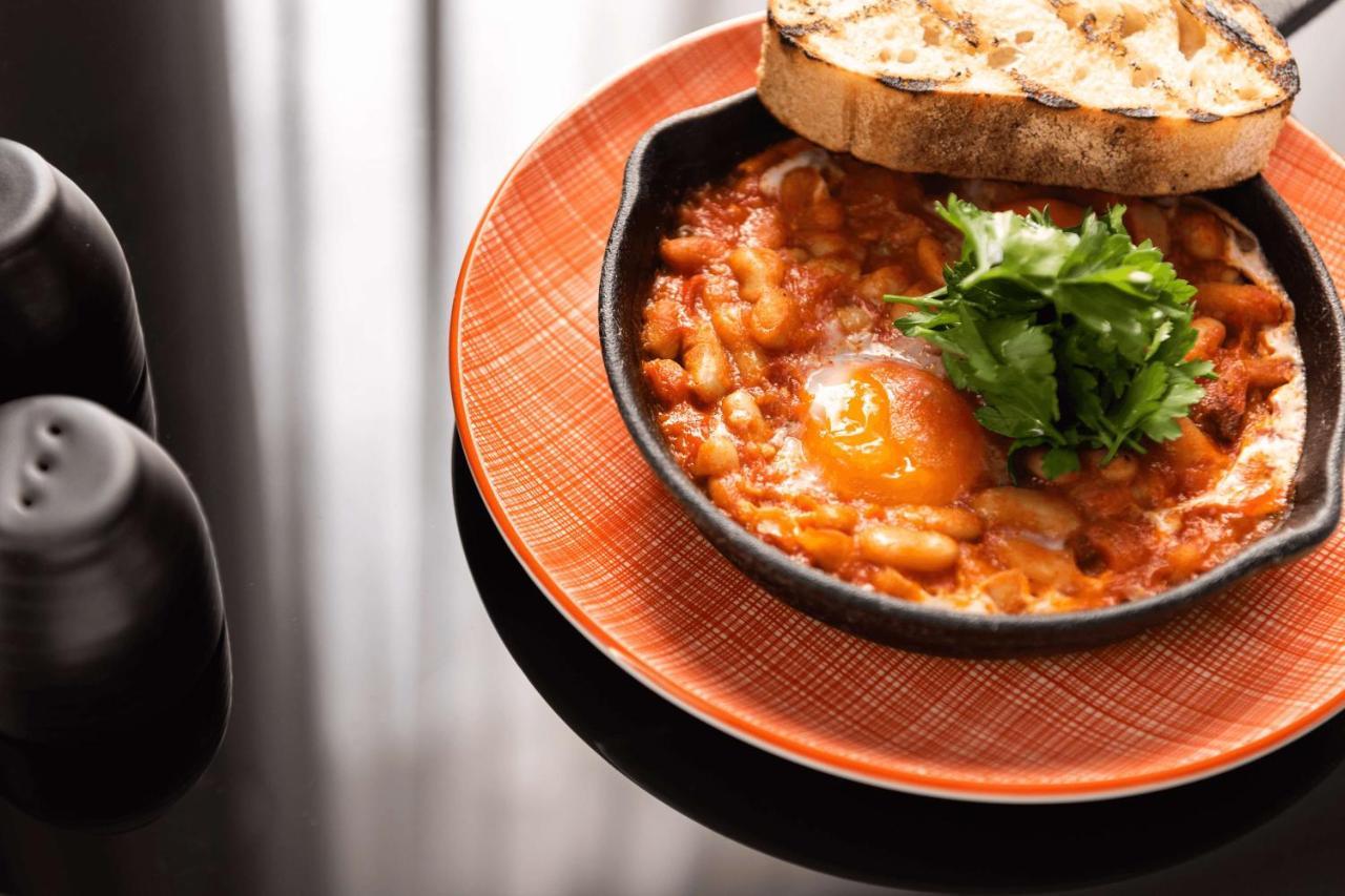 מלון Qt פרת'' מראה חיצוני תמונה Baked beans